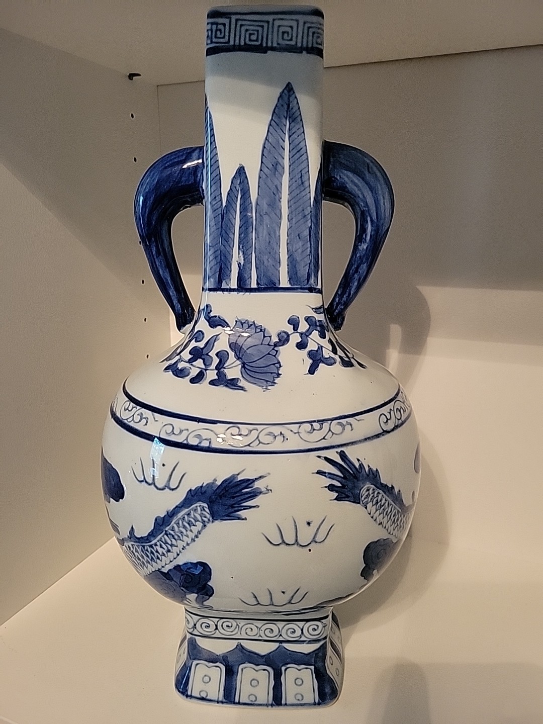 Asian Chinoiserie Vase Dragons Large Three Hands Corp Ceramic Blue White decor