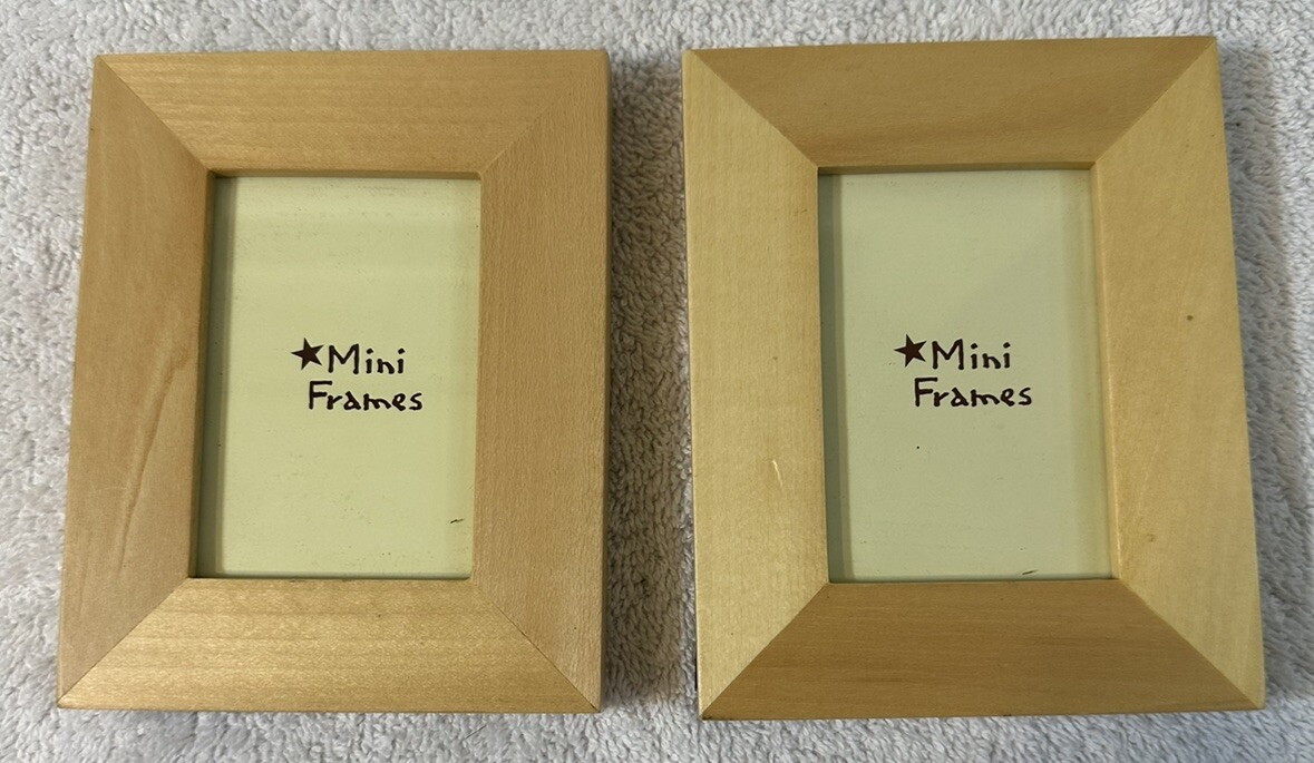 Set Of 2 Farmhouse Cottage Style photo frames 5” X 4” Minimalist Primitive