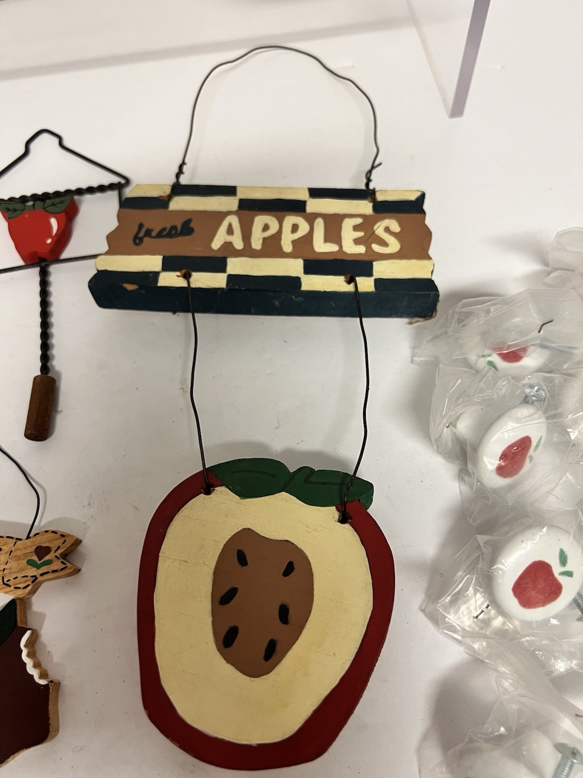 Apple Theme Country Kitchen Decor Lot Wall Hangings Knobs Planter Napkins