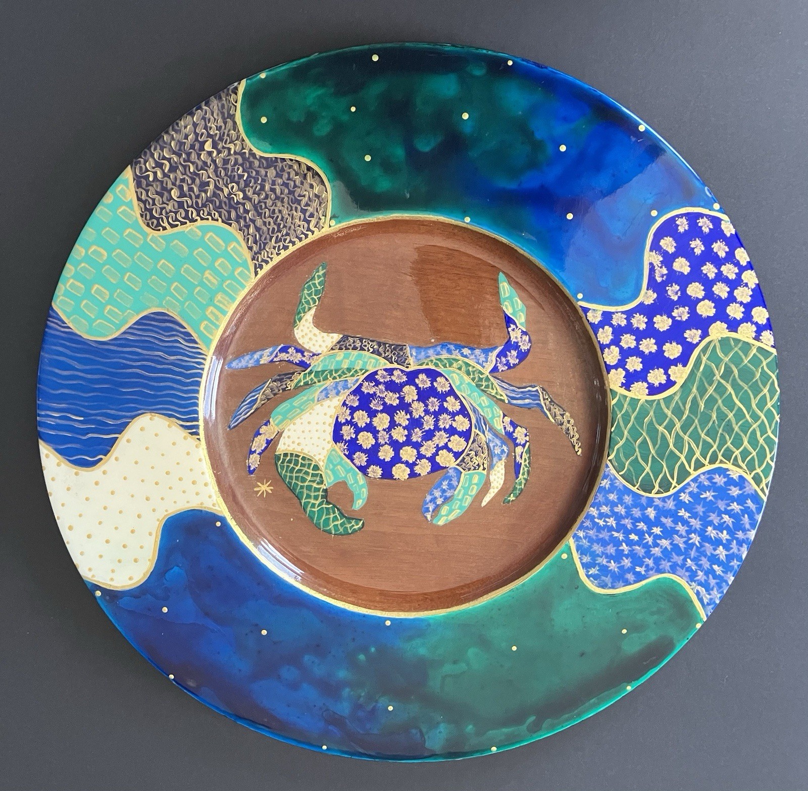 Bibi Leon Hand Crafted Painted Crab Mahogany Wood Charger Plate Tray Signed