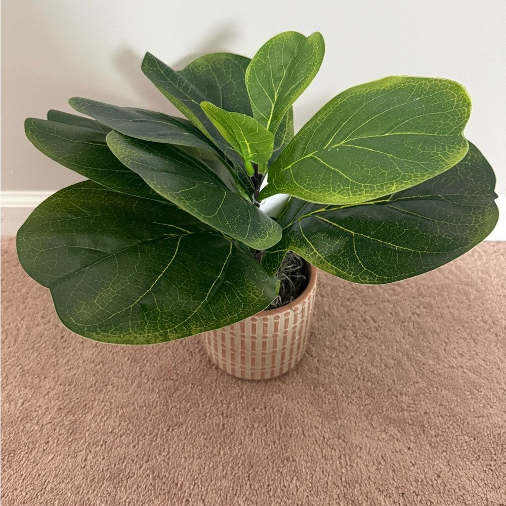 NWT Faux Green Fiddle Leaf Potted Plant – Decorative Home Accent