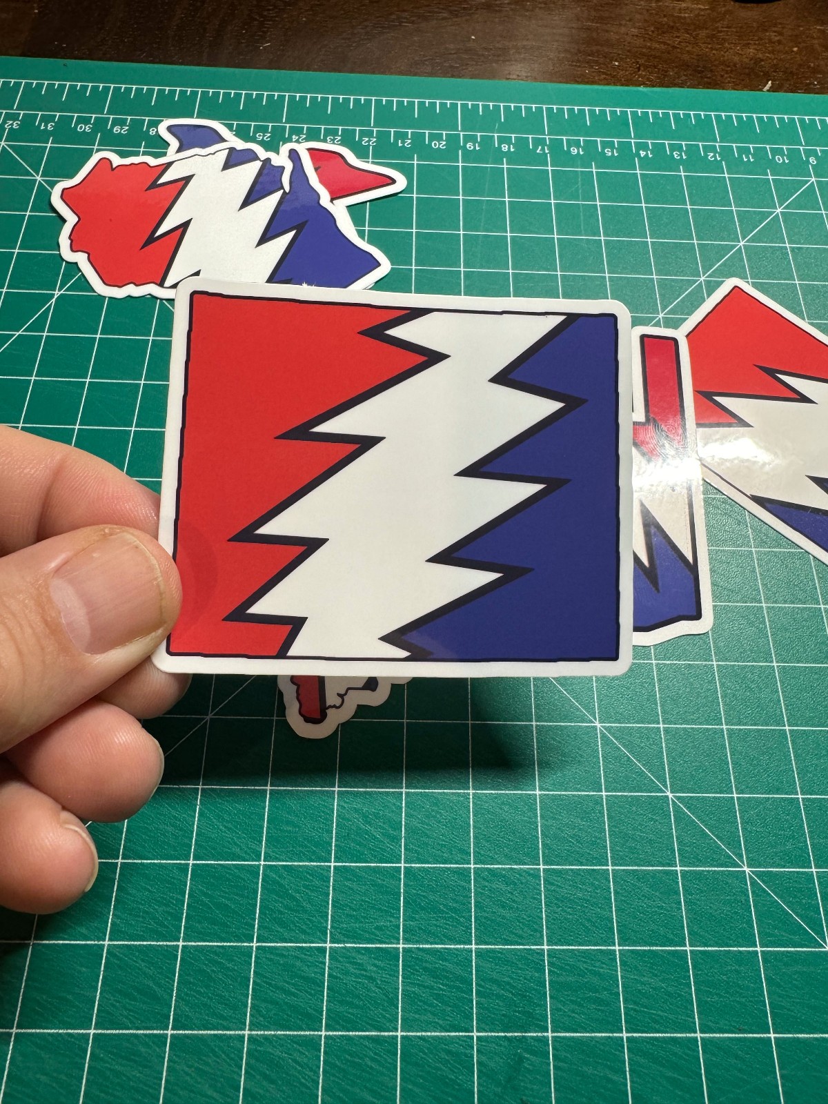 Wyoming Stealie – Grateful Dead – Laminated Vinyl Sticker 2.5″x3″