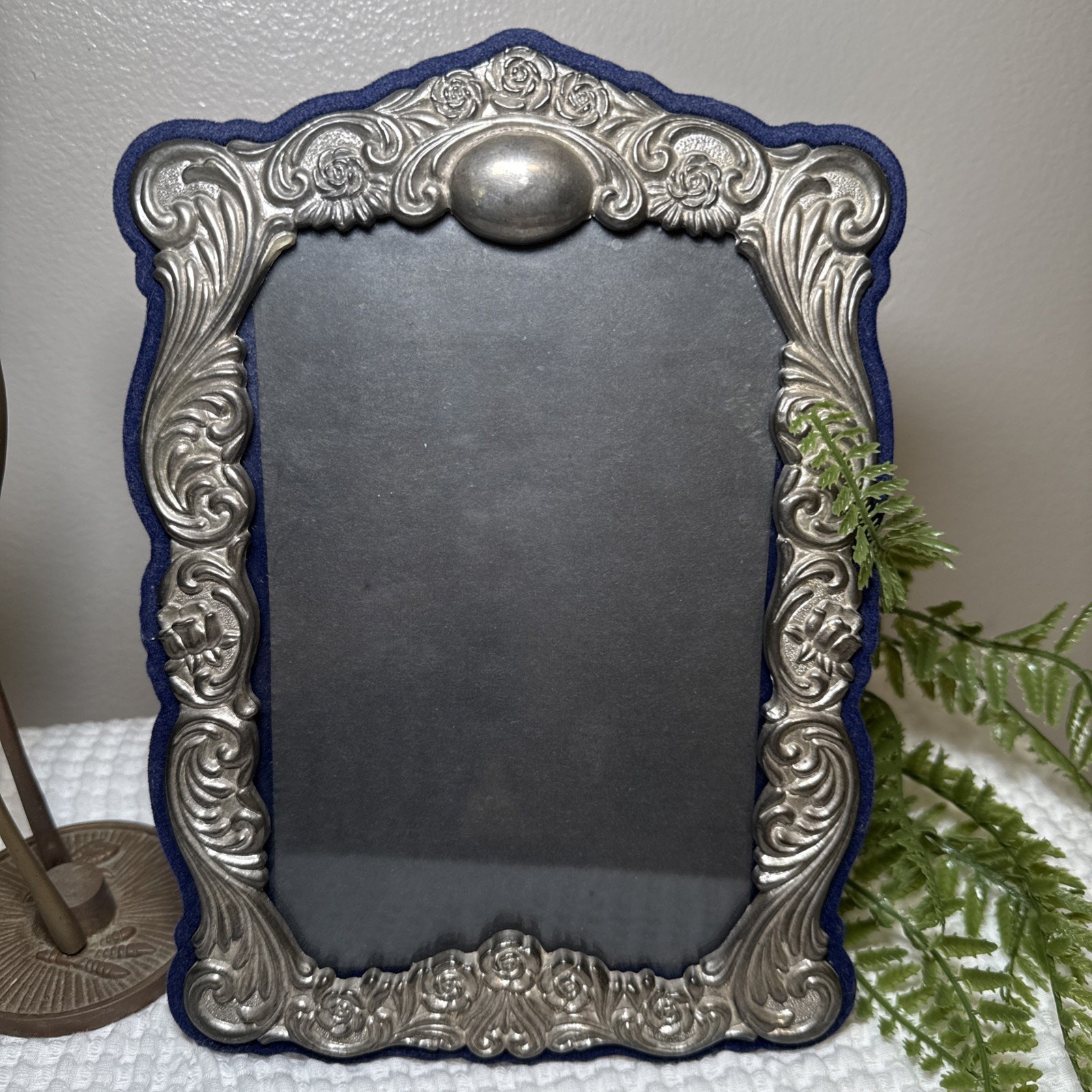 Vtg Ornate Silver Tone Picture Frame Blue Velvet Back Holds 5.5×8 Free Standing