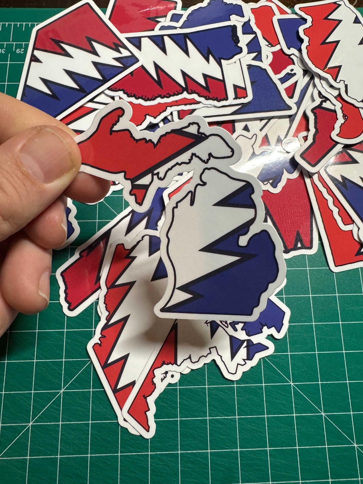 MIchigan Stealie – Grateful Dead – Laminated Vinyl Sticker 3″x3″