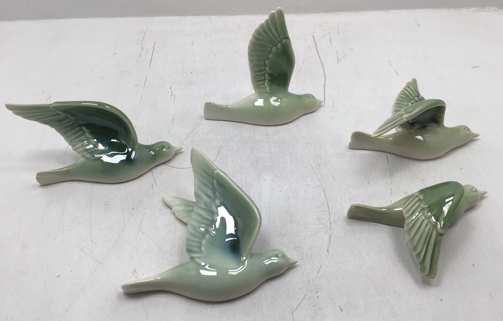 Viveterra Ceramic Birds Wall Art Set Of 5 – Green And White Gradient