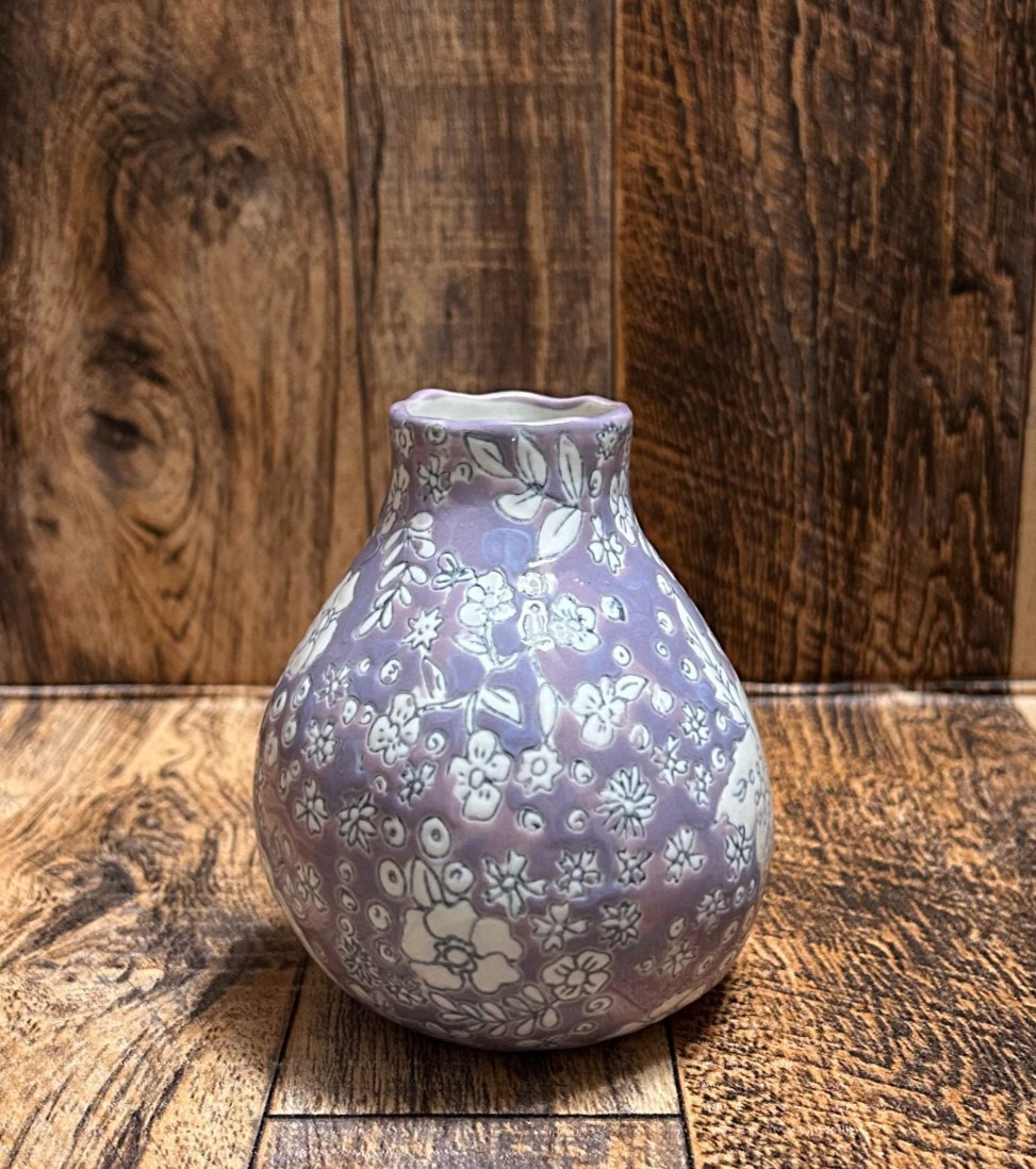 Anthropologie Windswell vase by Dortea 4 inches tall Lilac and White