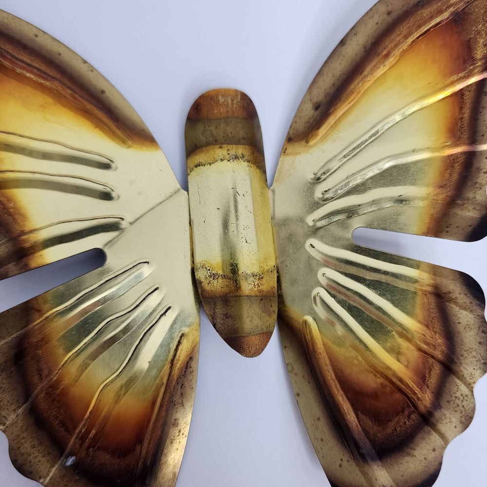 Decorative Wall Butterflies Lightweight Metal – Set of 2