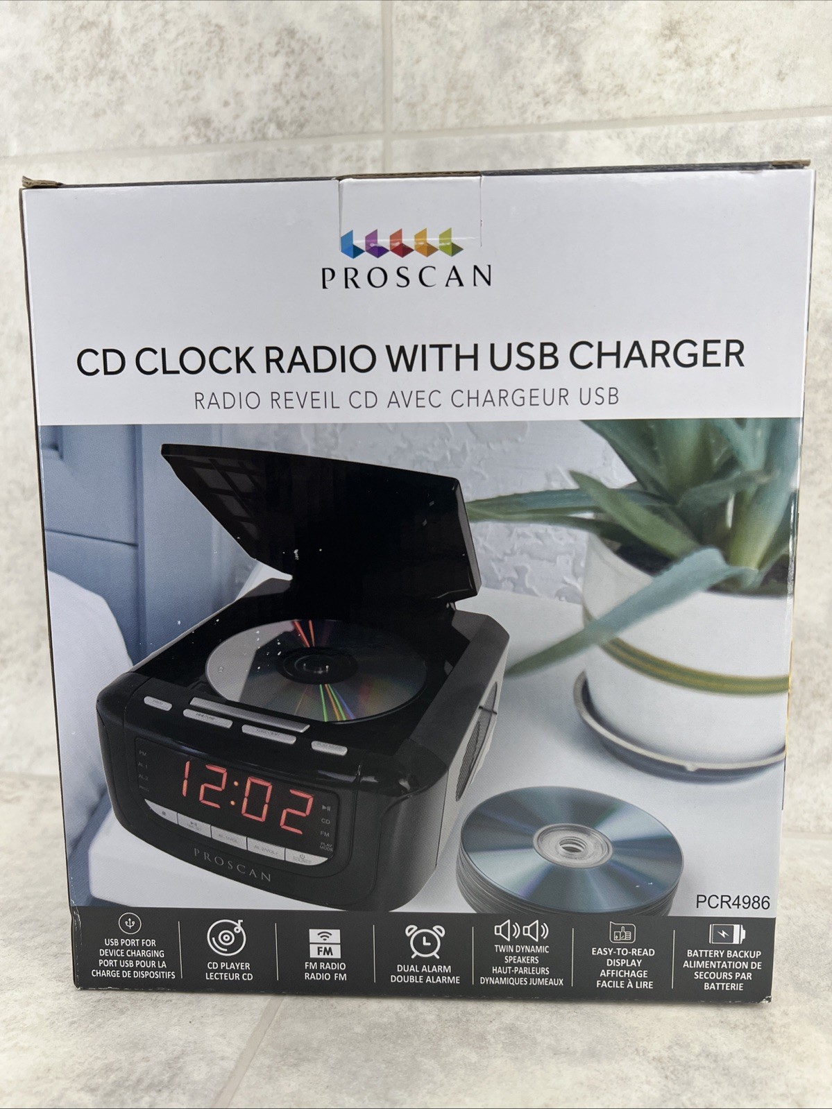 Proscan PCR4986 Easy Read Display CD Player Clock Radio With USB Charger/NIB