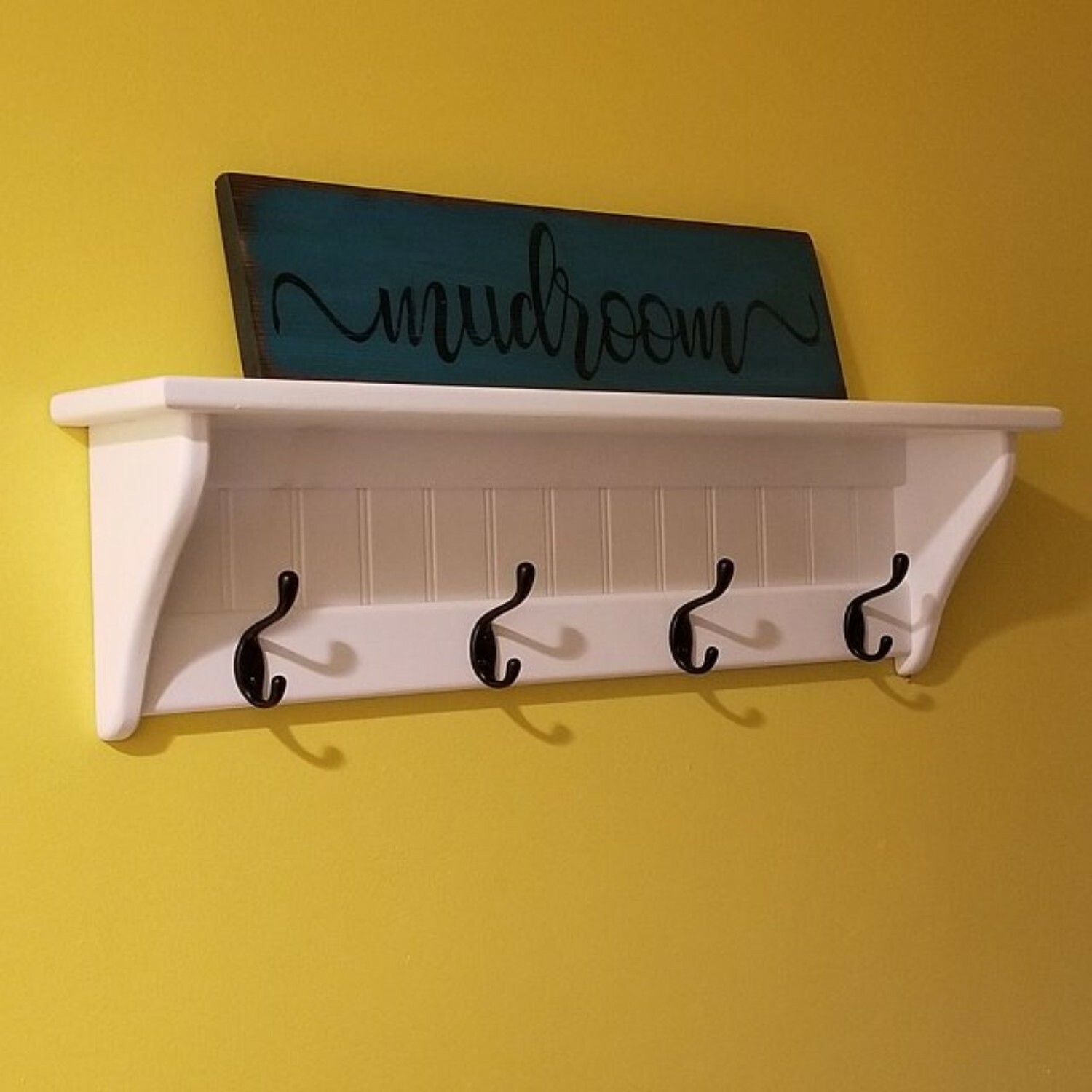 Key Rack with Wood Wall Shelf Wall Hanging Entryway Key Holder with Coat Hooks