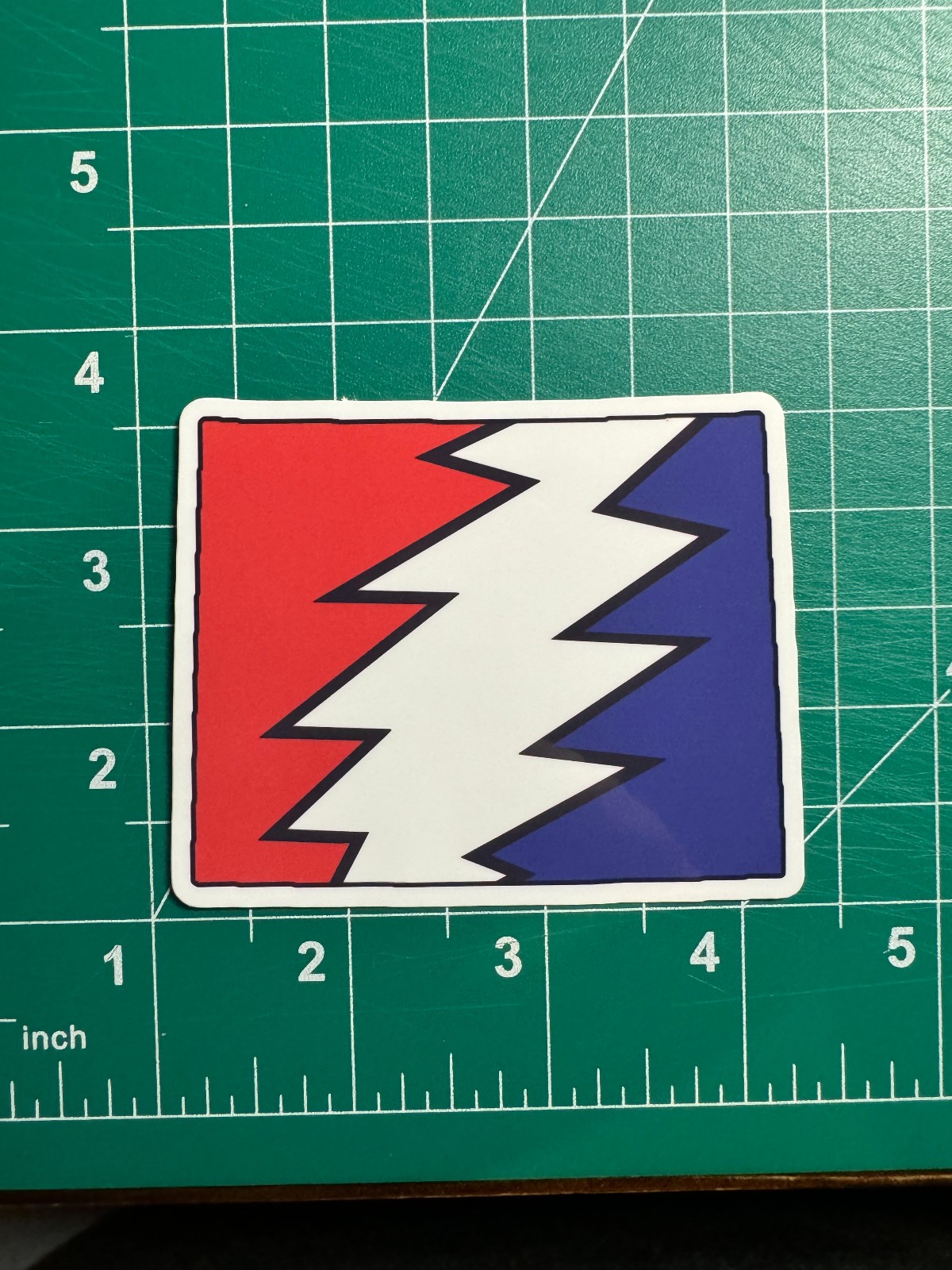 Wyoming Stealie – Grateful Dead – Laminated Vinyl Sticker 2.5″x3″