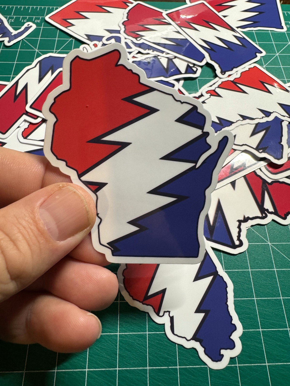 Wisconsin Stealie – Grateful Dead – Laminated Vinyl Sticker 2.5″x3″