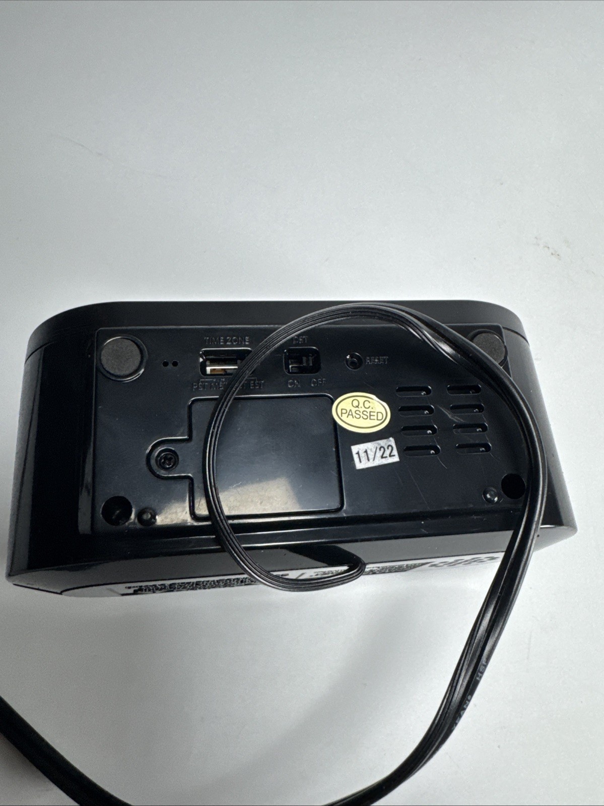 Sharp SPC476 AccuSet Alarm Clock with Display Dimmer – 5.5×2.5in