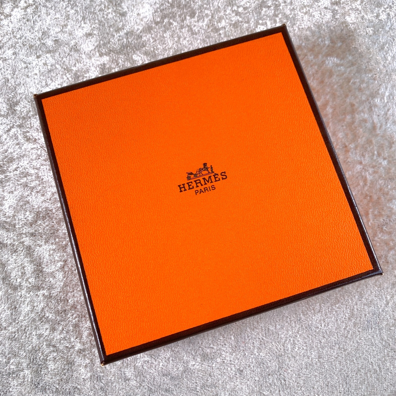 Hermes Mini Change Tray 2001 Limited Horse Car Globe 8 x 8 cm w/ Box