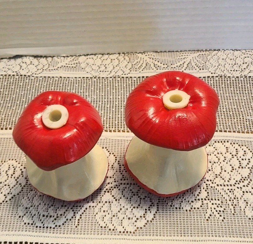 Apple Decor Lot Kitchen Mini Basket Wood & Wax Apples S & P Shakers, Dish Towel