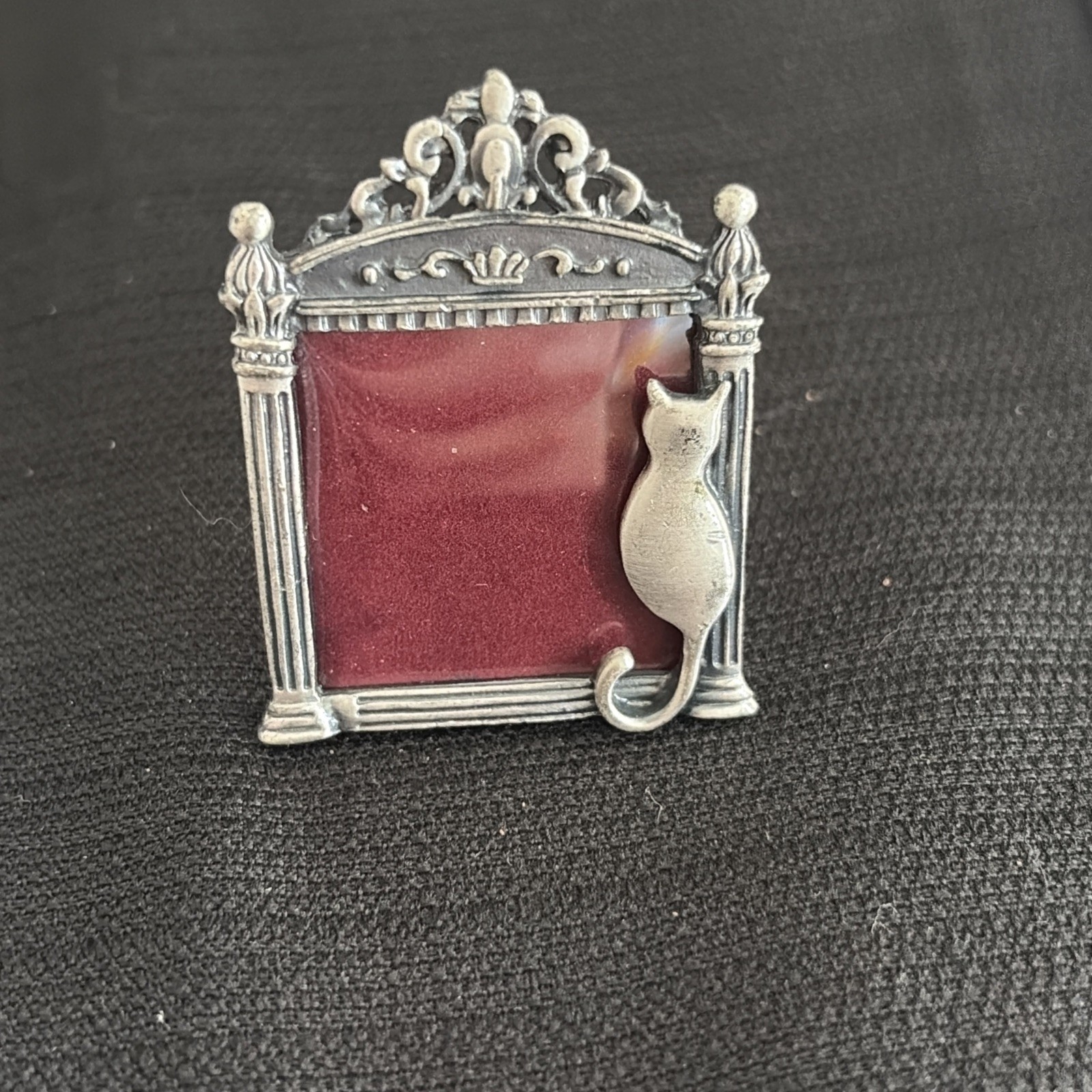 Mini photo frame pewter with cat Vintage french country style 1.5 X 1.5