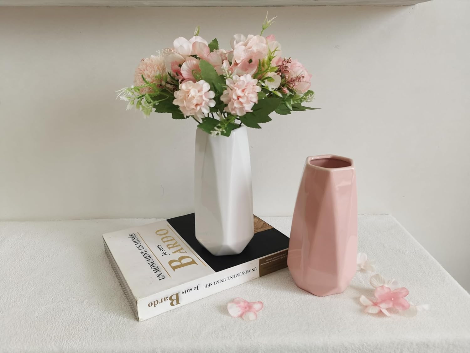 Small White vase,7.5 inch Ceramic Flower Vases Minimalism Style for Modern Table