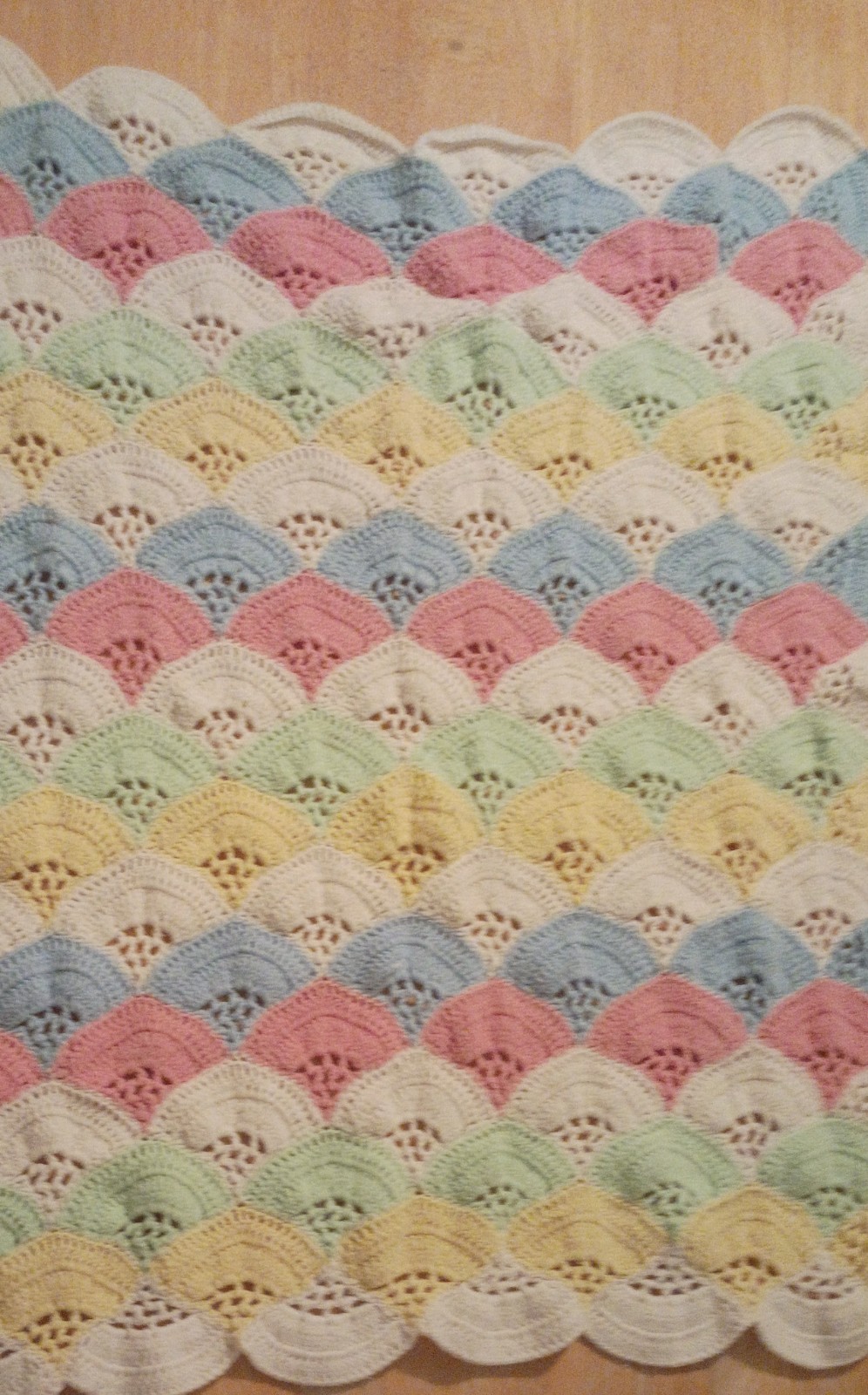 Vintage Crochet Baby Afghan Blanket Fan Scallop Pastel Rainbow 34×31 Unisex
