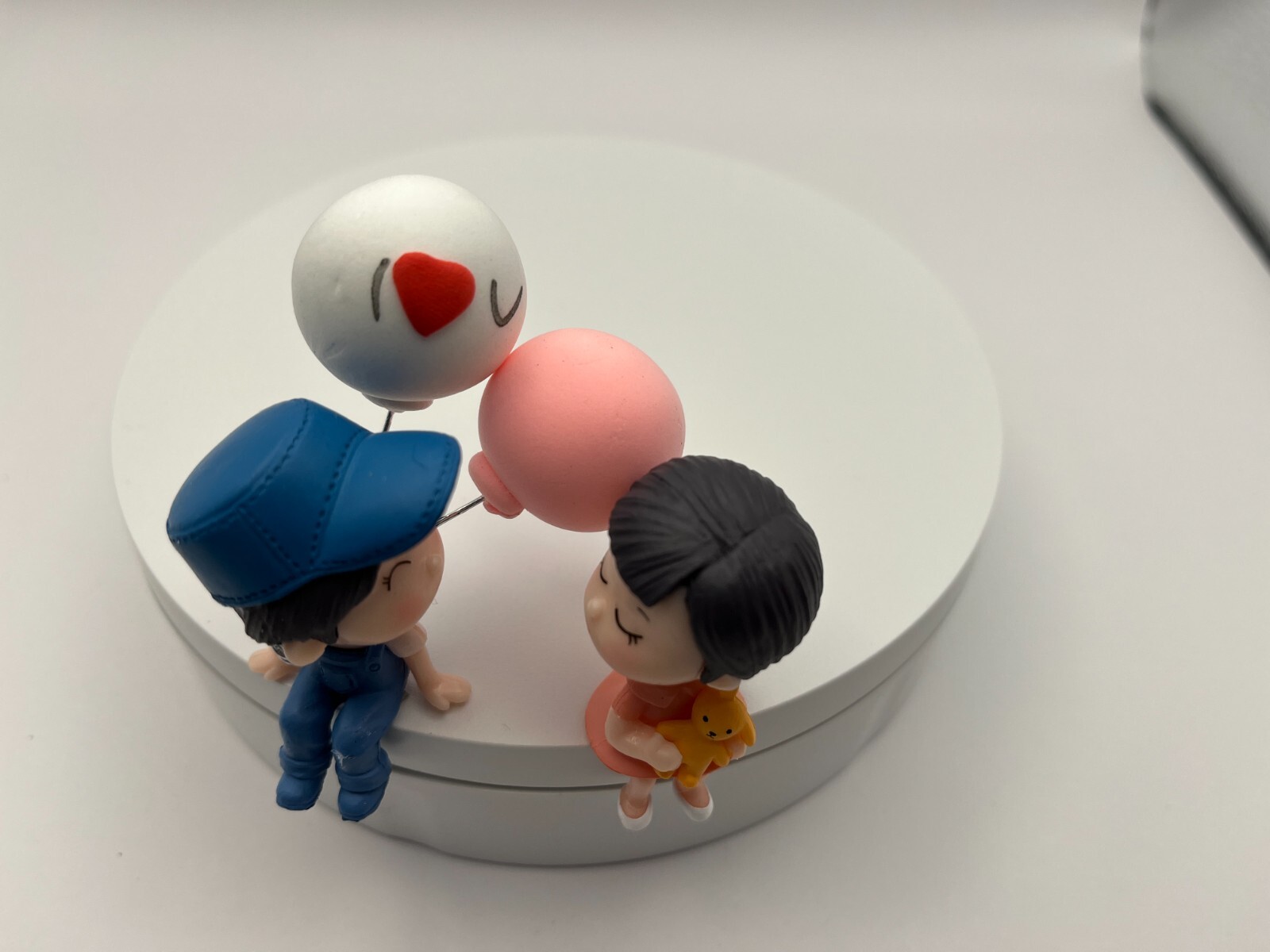 Cute Couple Mini Figure Statue Car Dashboard Decor Cartoon Interior Ornaments