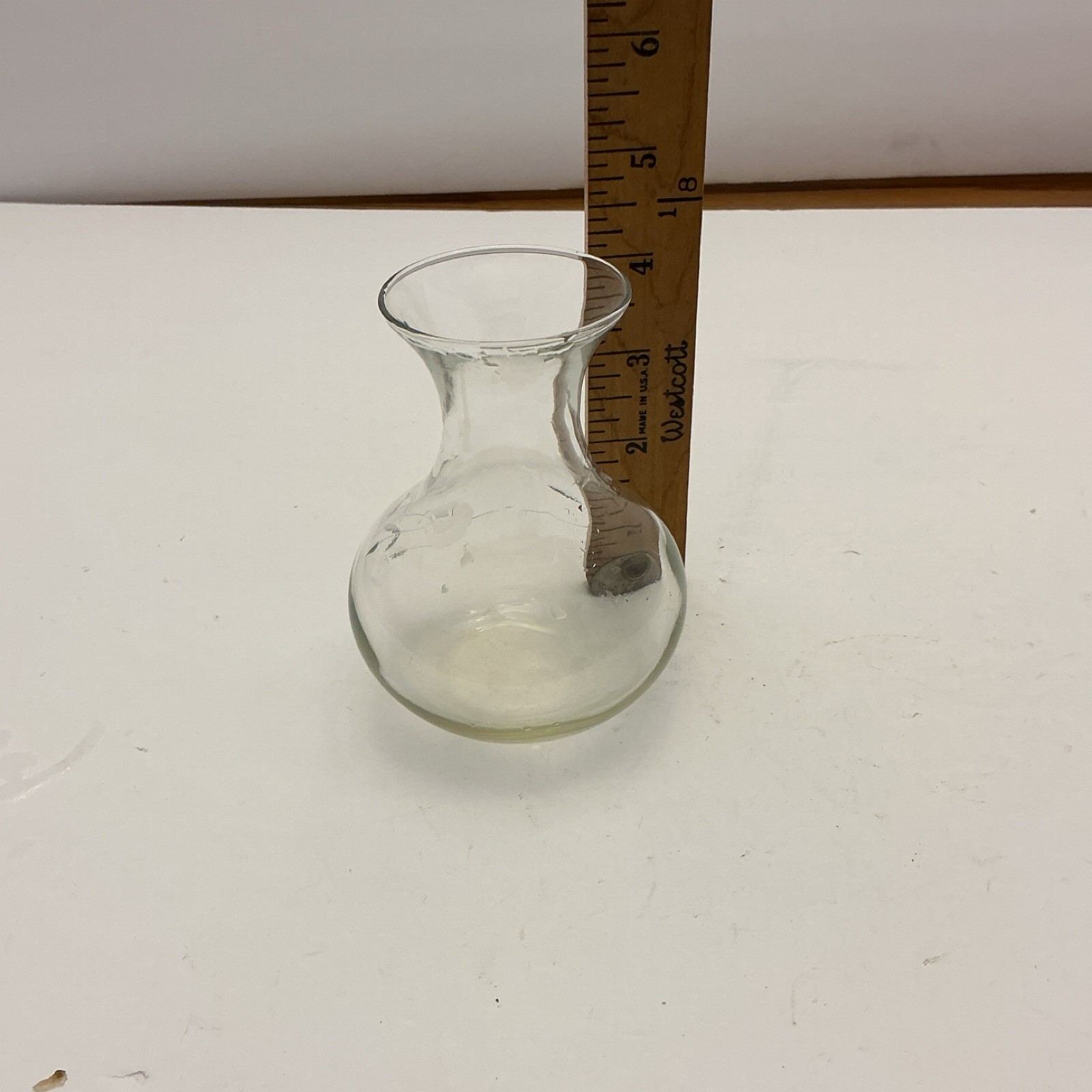 Clear Glass Bulb Bud Vase Polished Freestanding Less Than 6 in for Any Room