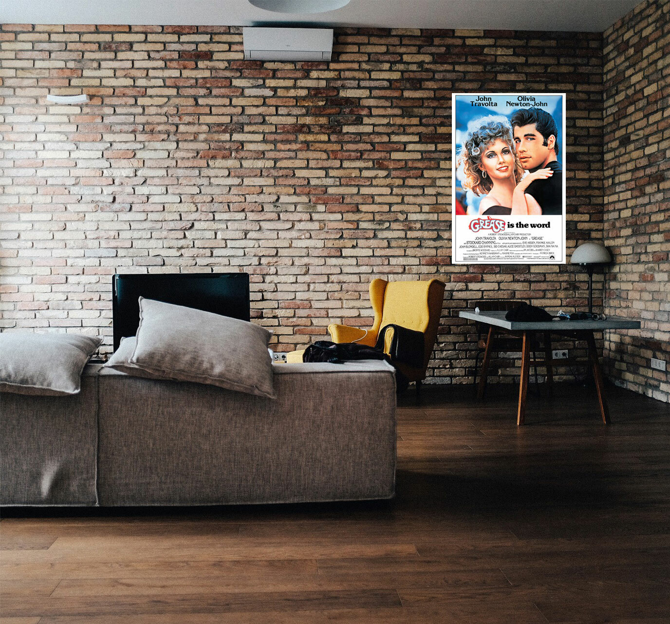 Grease – Movie Poster (Regular Style) (Size: 24″ X 36″)
