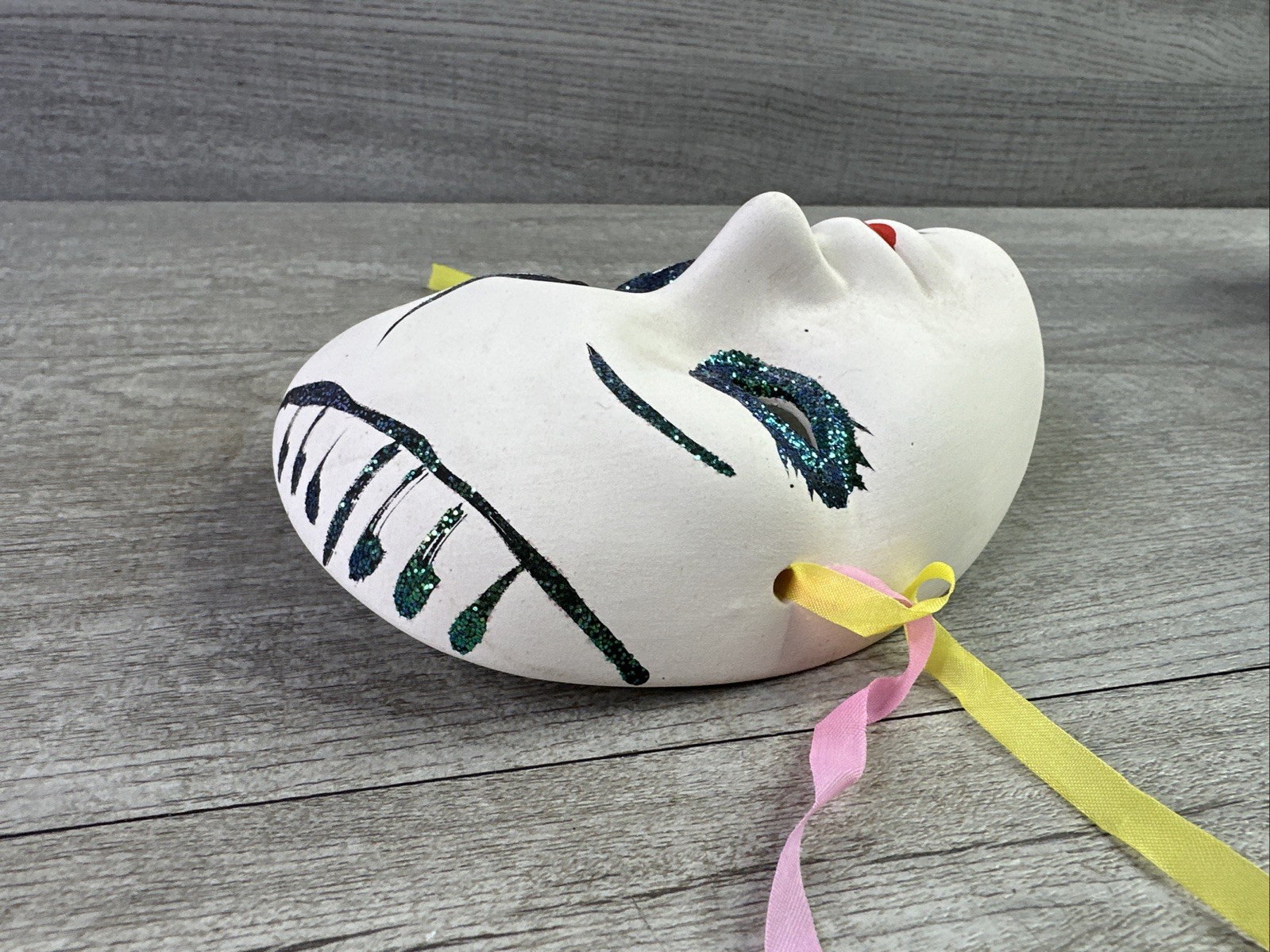 Vintage Mardi Gras Ceramic Wall Hanging Mask 6″ Length, 4″ Width