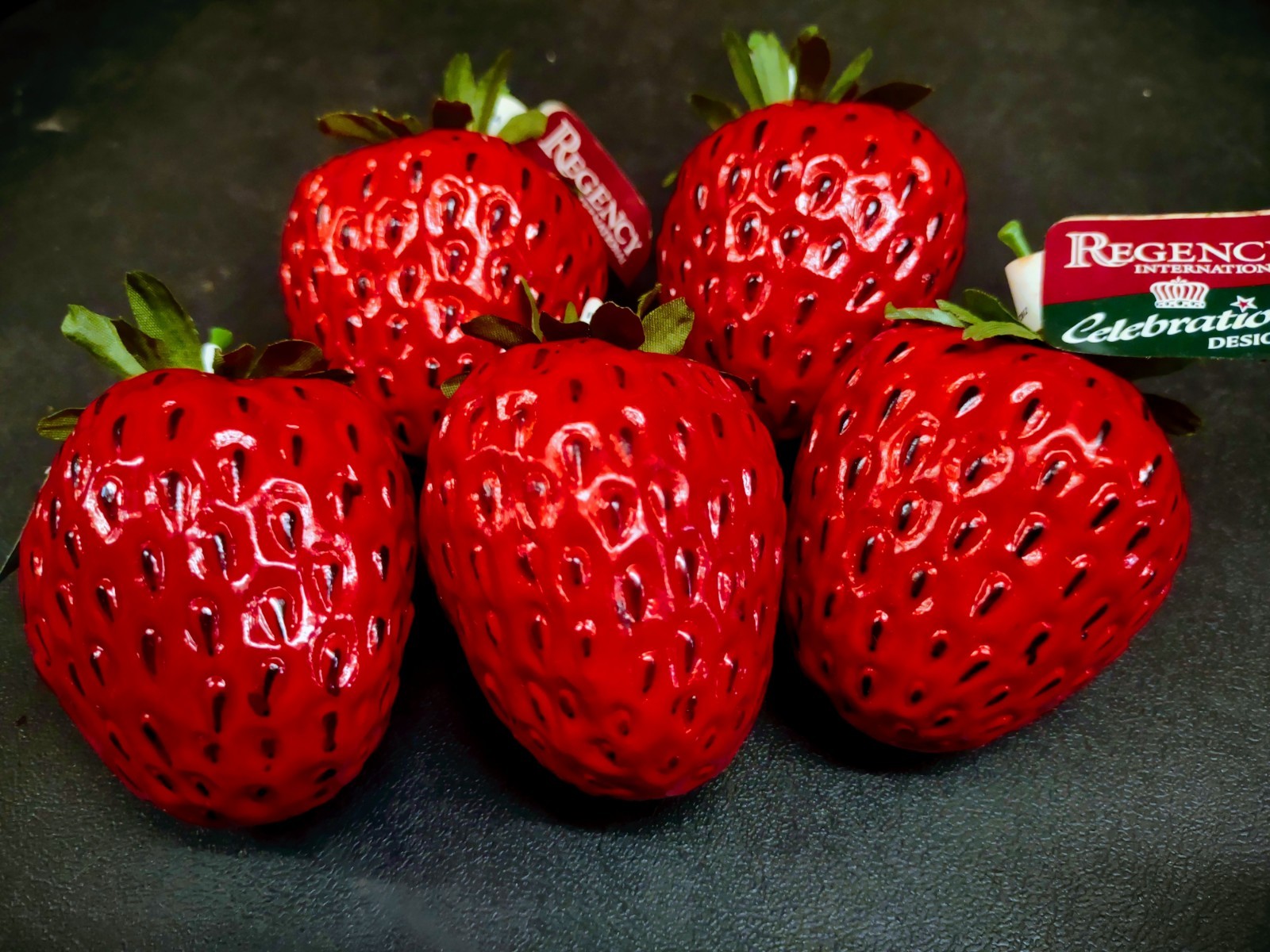 🍓 5 Pieces: Hard Plastic Jumbo Strawberry Fruit 3″ Tall 2″ Wide Strawberries 🍓