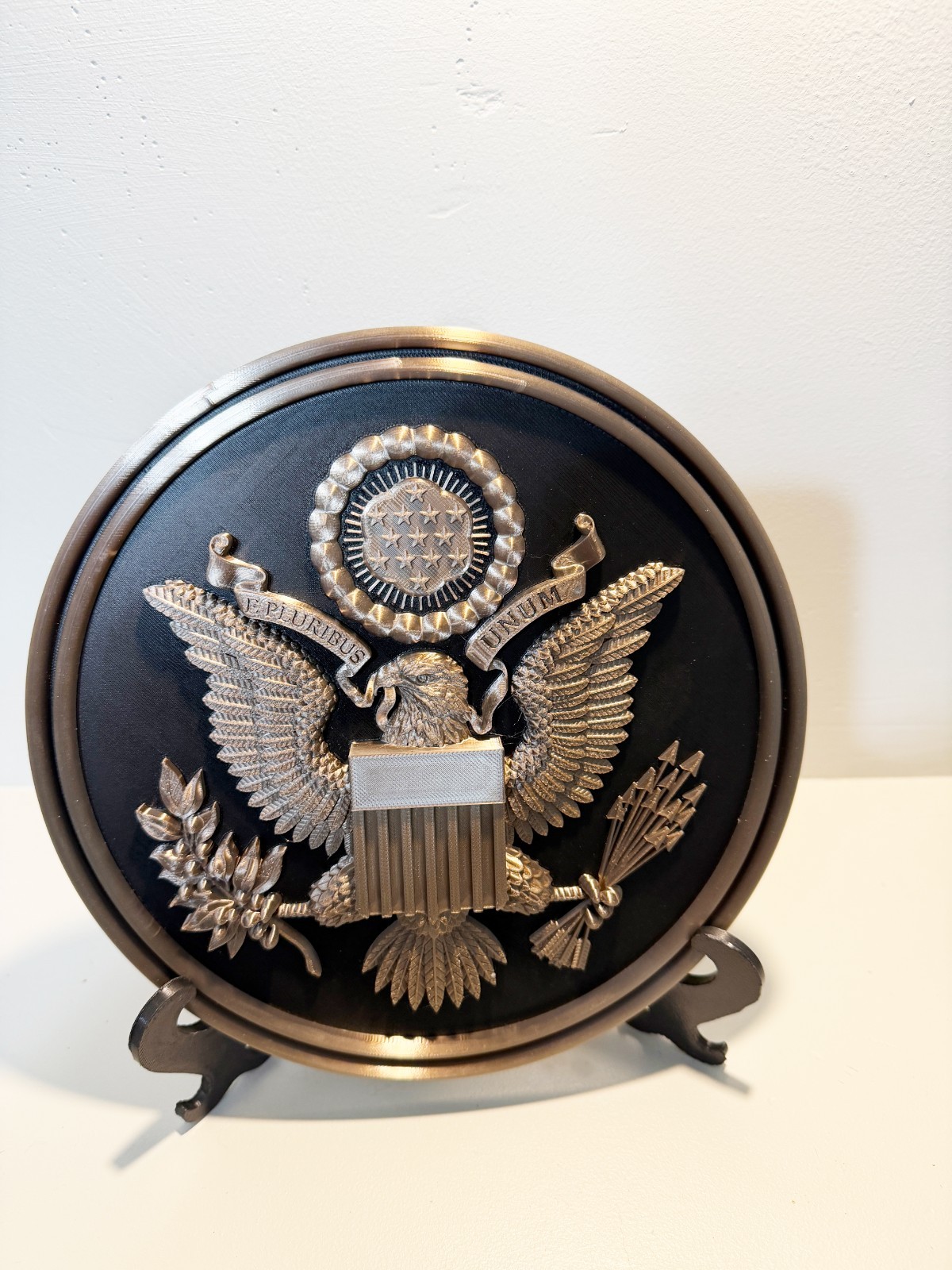Seal of the United States Plaque – 8.5″ Round Patriotic Eagle Wall Art