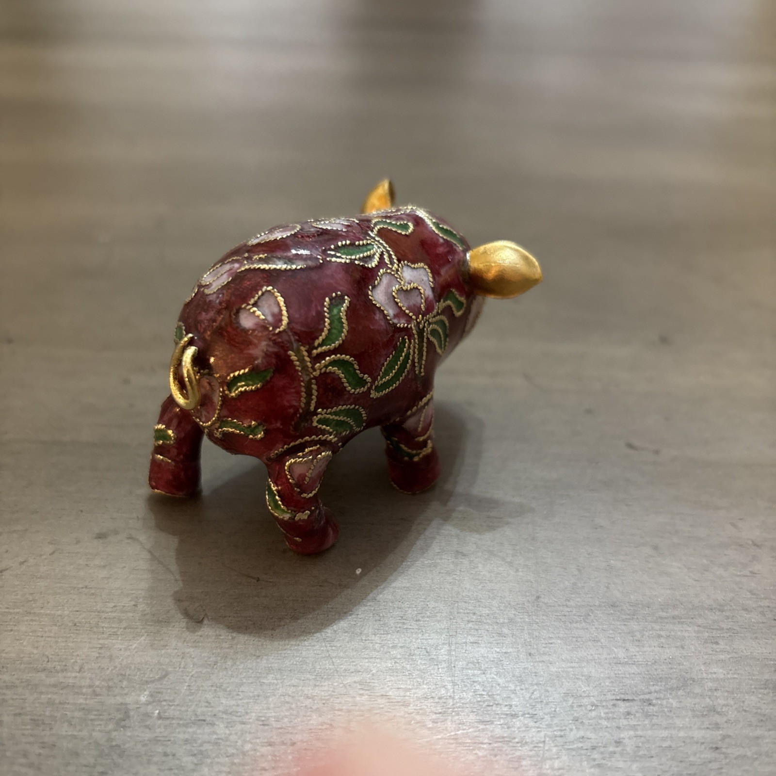 Vintage Cloisonné Burgundy/Purple Pig Floral Design Gold Inlay 2 in Tall