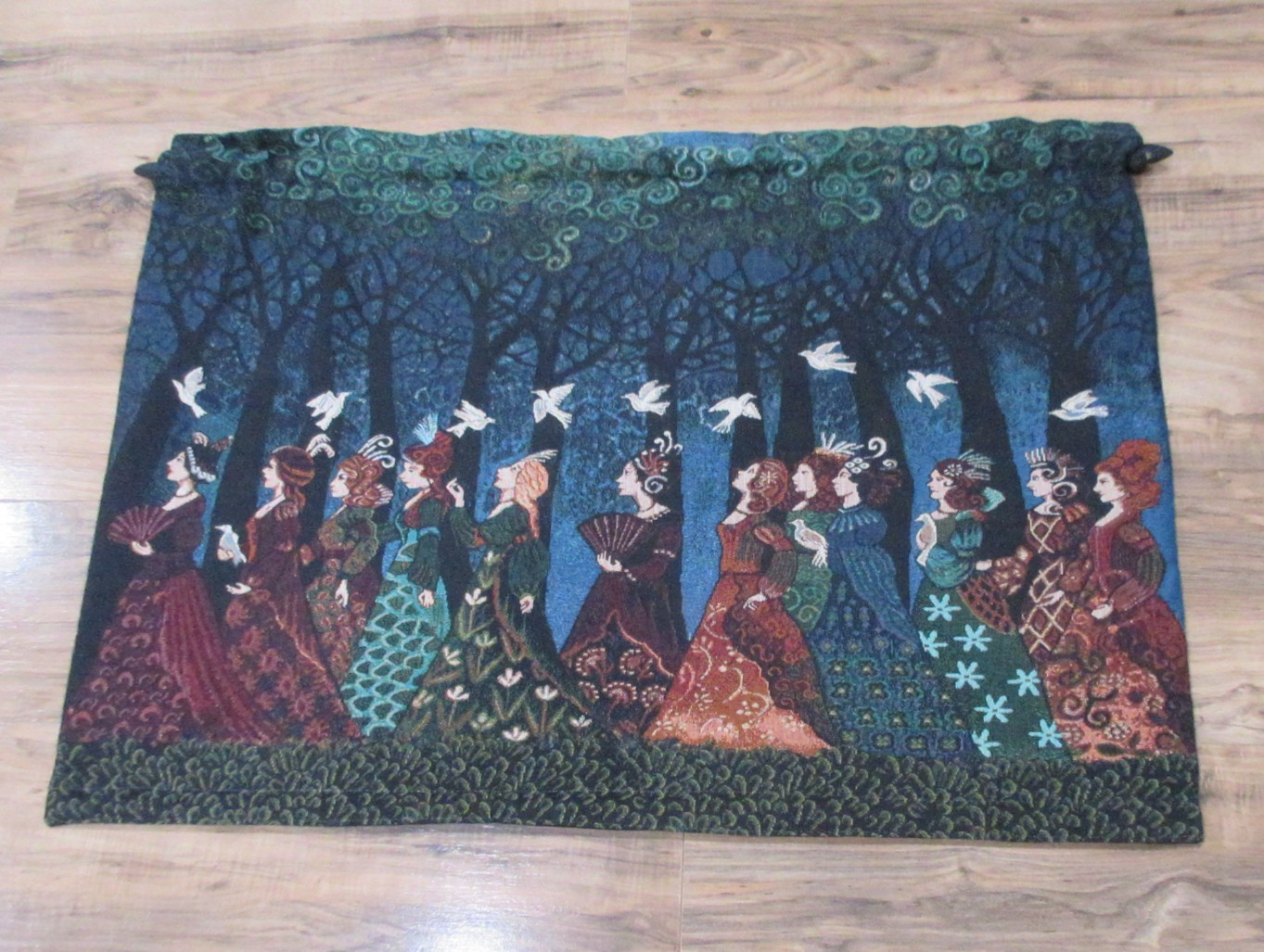12 Women in Waiting Woven Tapestry 36×25″ Hanging Forest Scene Doves Medieval