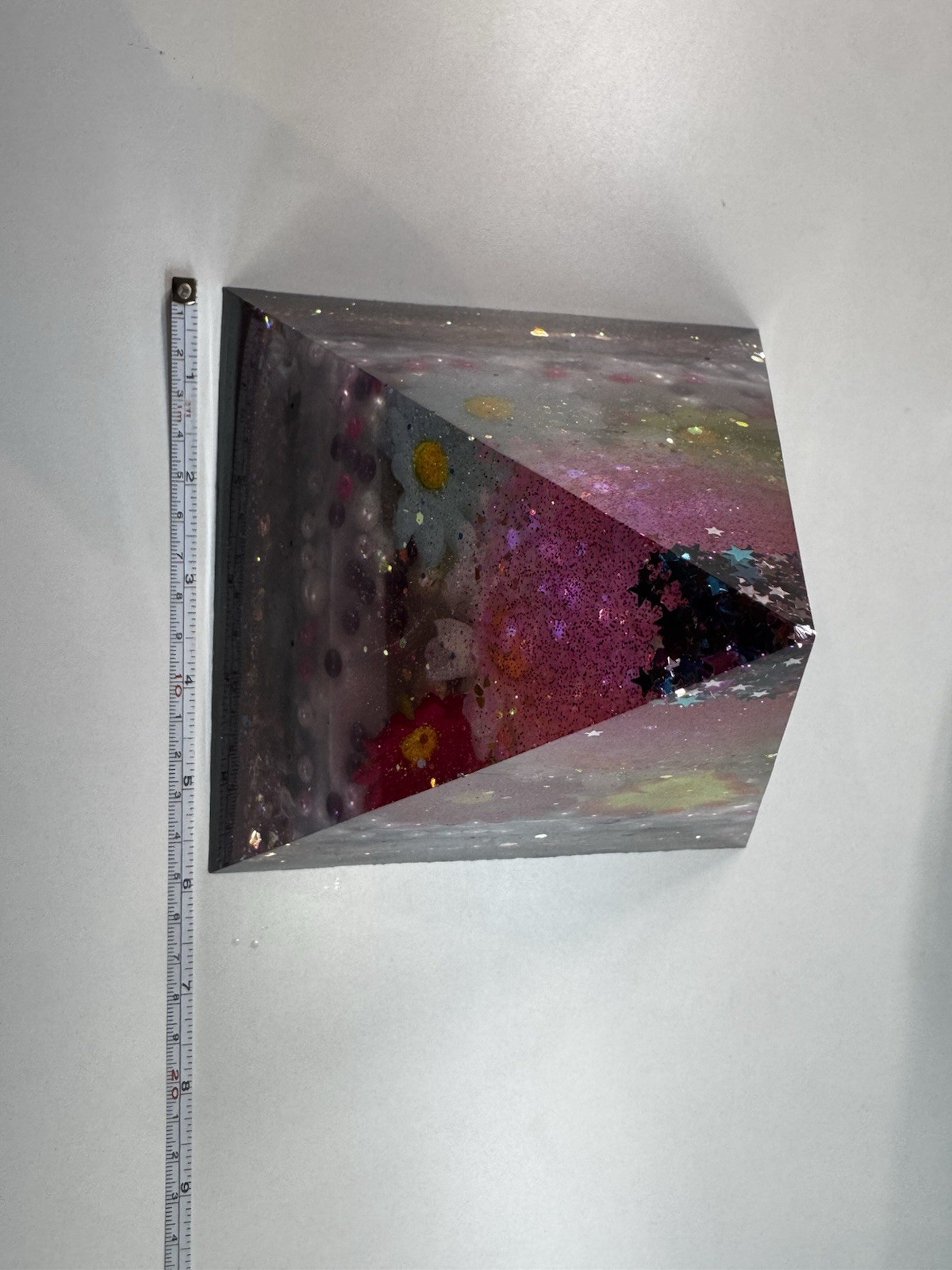 Resin Decorative Pyramid With Embedded Flowers, Pearls, Beads And Glitter