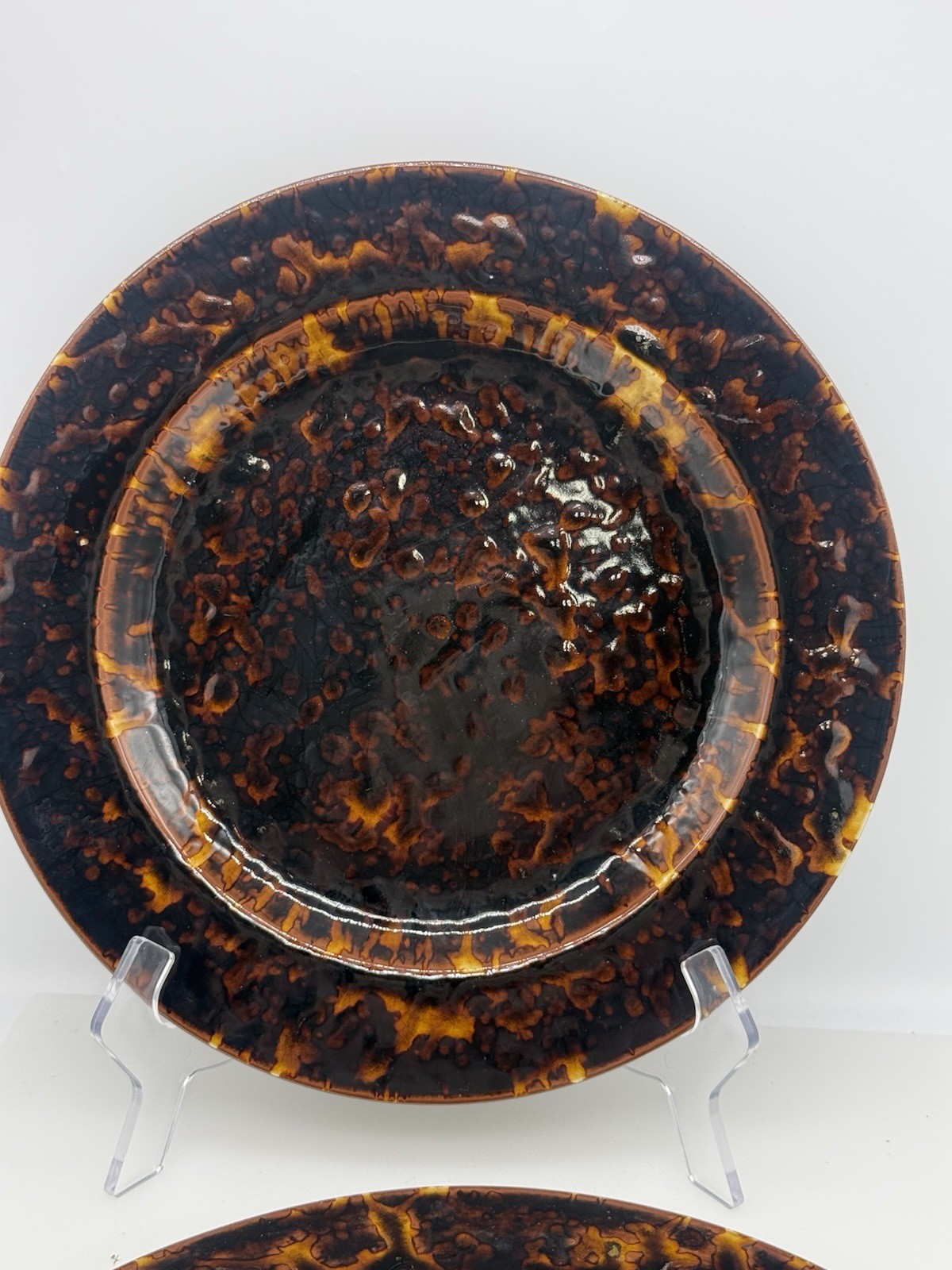 Set Of 2 Tortoise Shell Pattern Decorative Charger Plate Stoneware