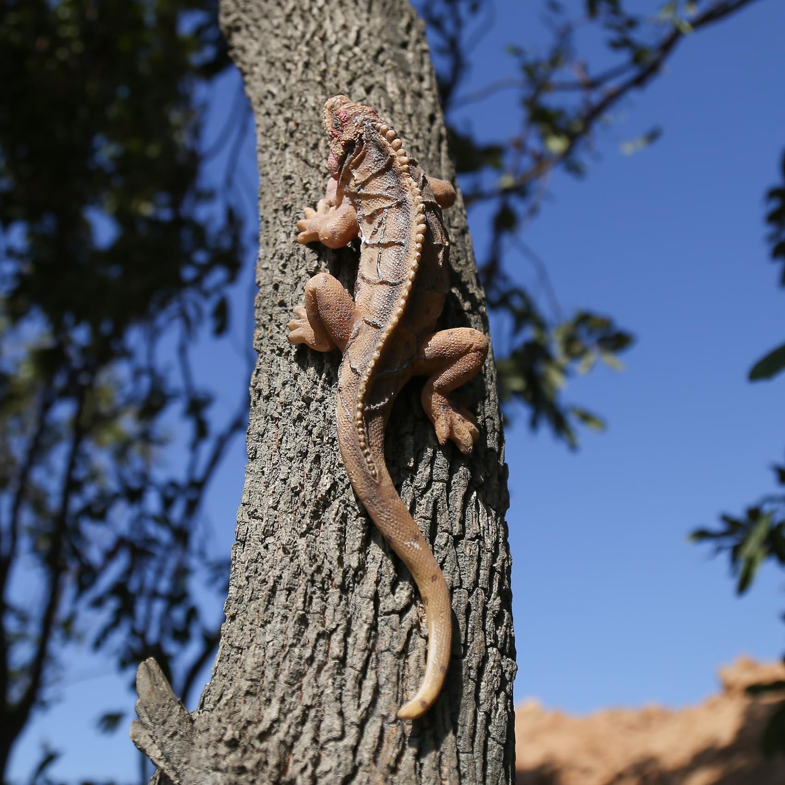 Outdoor Lizard Statue Sculpture Garden Patio Porch Tree Wall Wall Hanging Art…