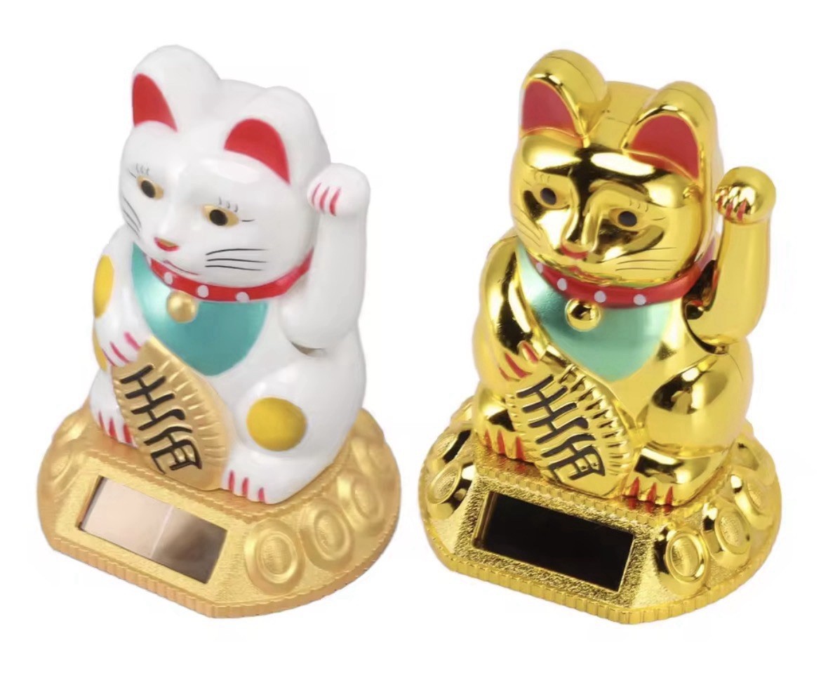 Chinese Lucky Cat Decoration Waving Arm Solar Light Induction Statue Decor