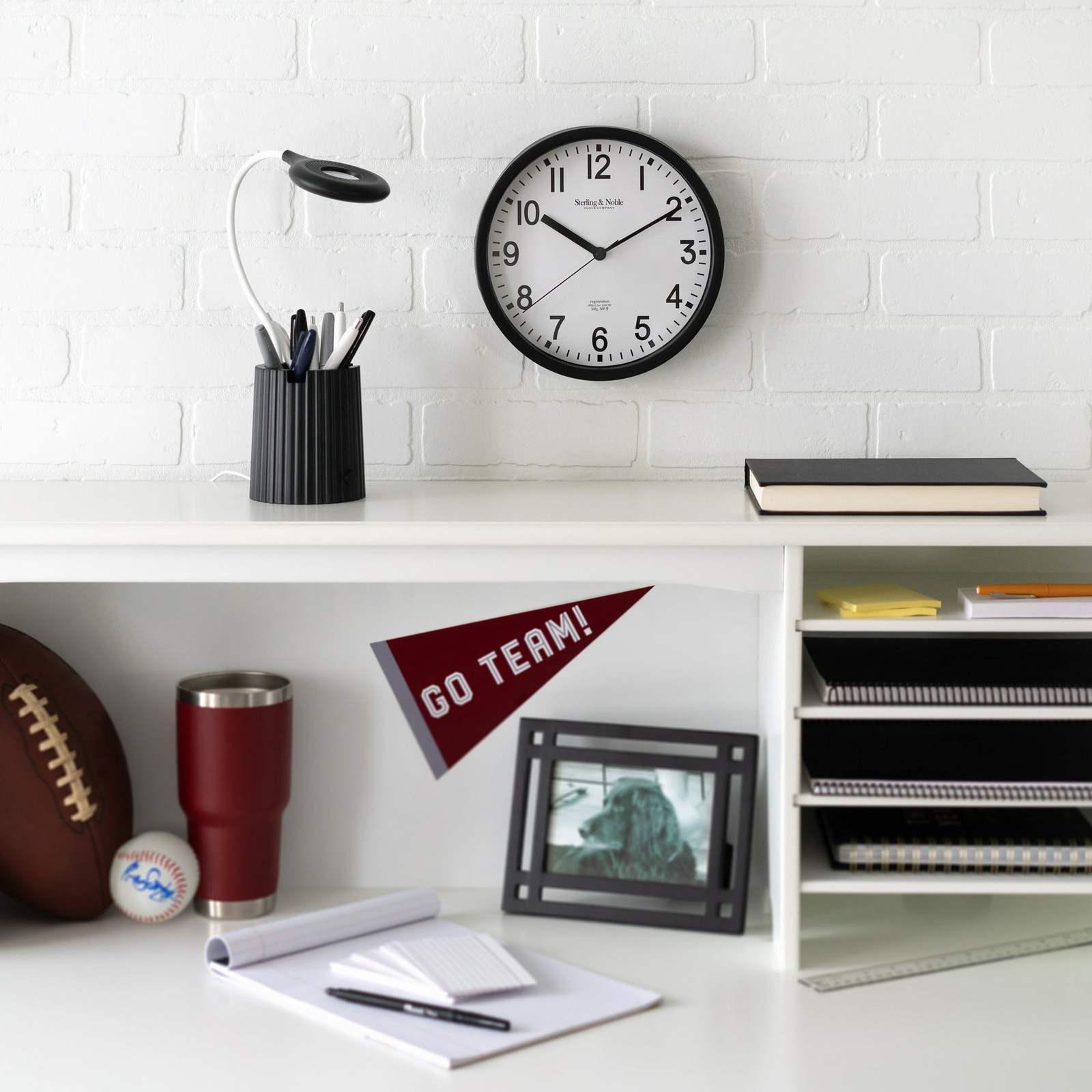 Mainstays Basic Indoor 8.78″ Black Analog Round Modern Wall Clock