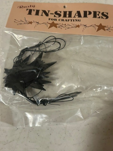 2 in Black Primitive tin Star Garland – 6 ft