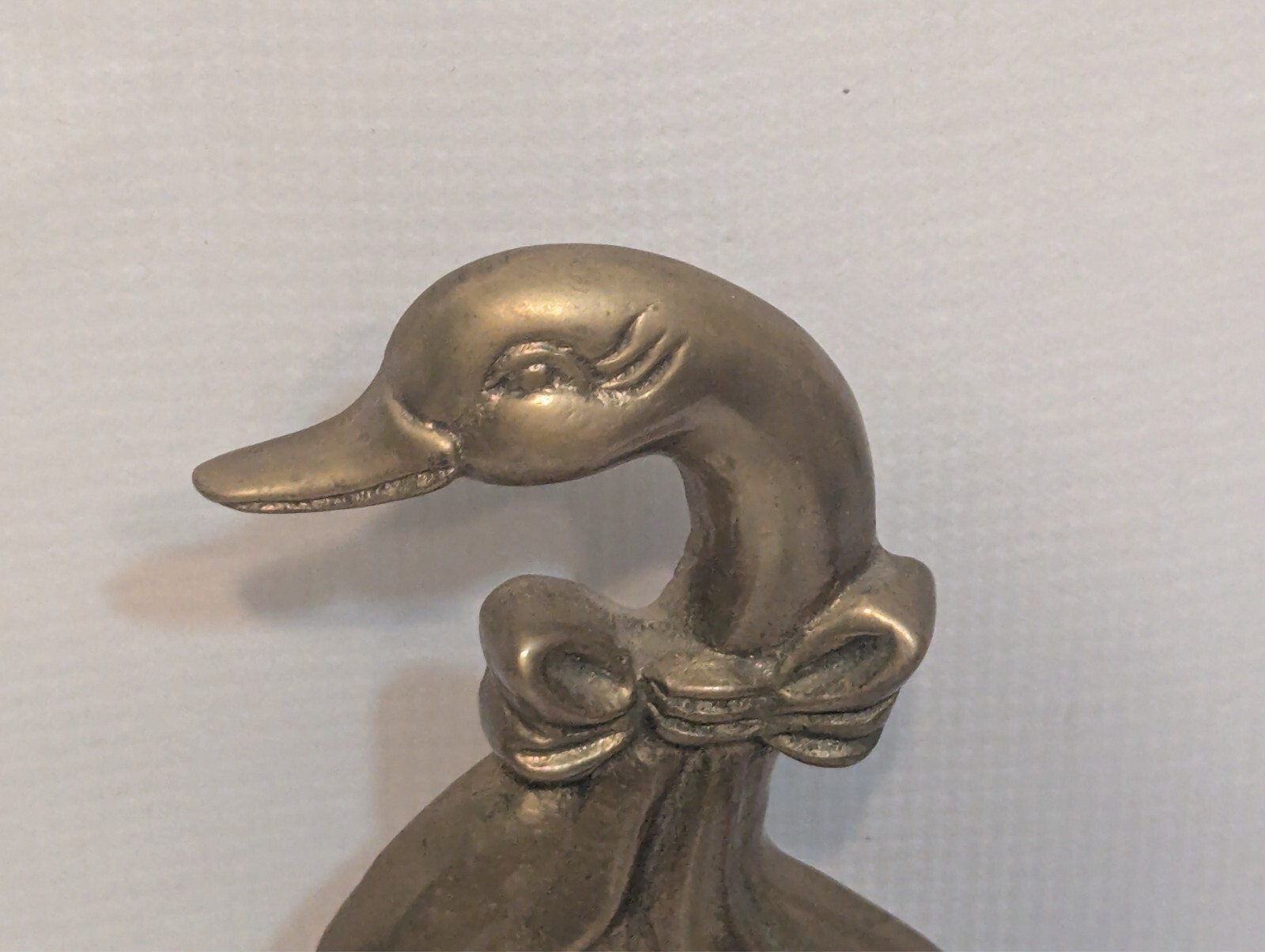 VTG 1987 Upper Deck Solid Brass Goose Door Stop Bookend 9″H 4.5″W 2lbs Bow Tie +