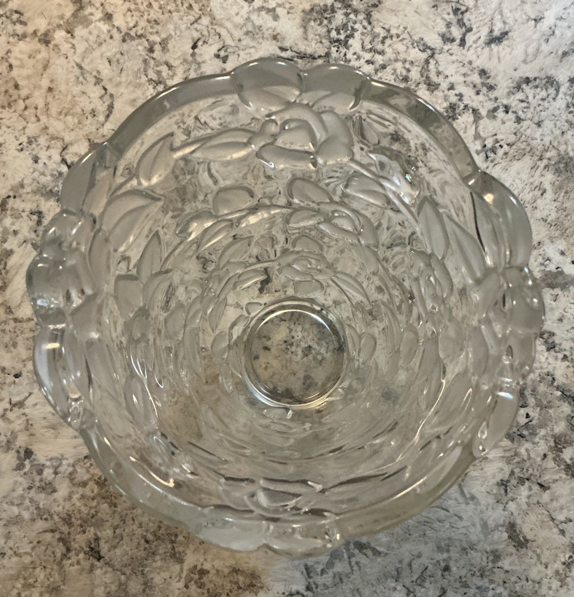 VTG Vase Thick Clear Crystal Glass Floral Motif 10″ Heavy Elegant