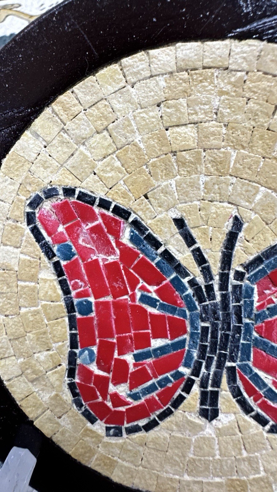 Handmade Madaba Mosaic – Red Butterfly – 10 cm Round – Natural Stone Art Gift