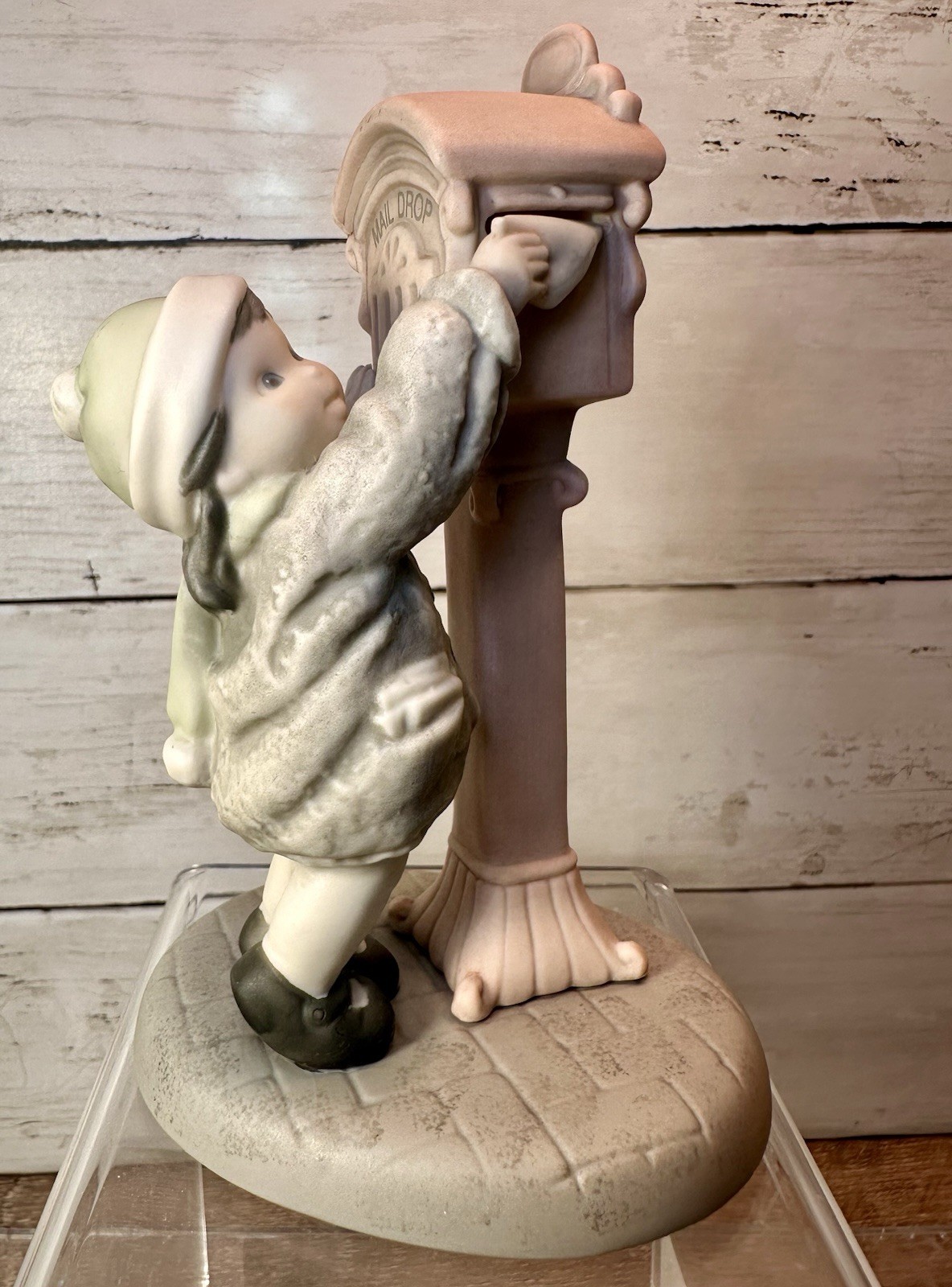 Pretty As A Picture Sending Warmest Wishes 1997 Enesco Bahner 284424 KimAnderson
