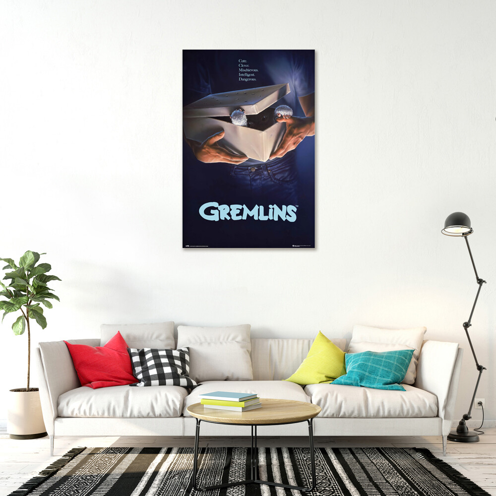 Gremlins – Movie Poster / Print (Regular Style) (Size: 24″ X 36″)