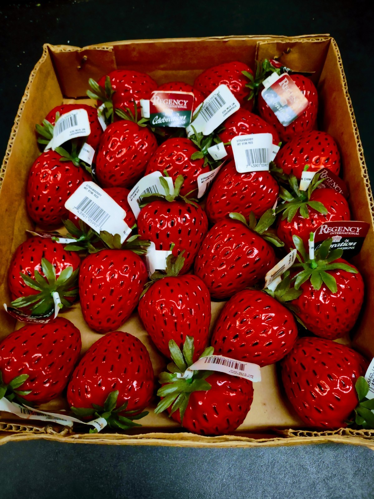🍓 5 Pieces: Hard Plastic Jumbo Strawberry Fruit 3″ Tall 2″ Wide Strawberries 🍓