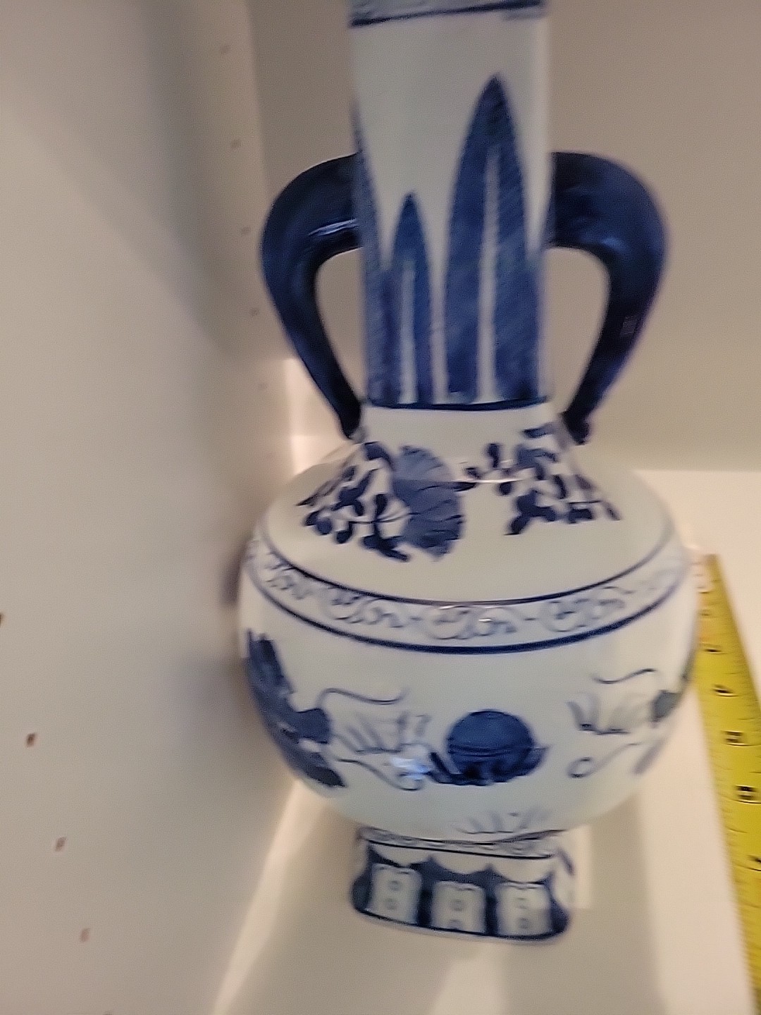 Asian Chinoiserie Vase Dragons Large Three Hands Corp Ceramic Blue White decor