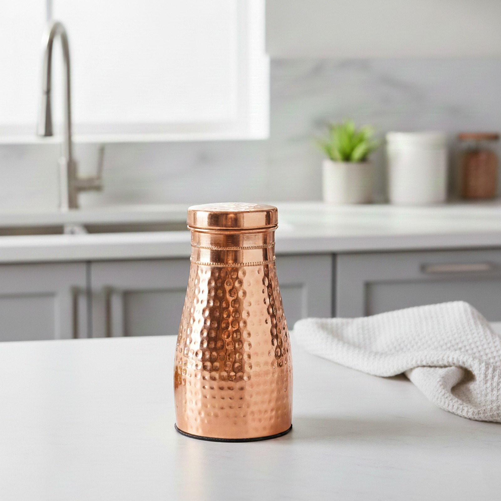 Pure Copper Water Bottle 1 Liter with Inbuilt Glass | Hammered Finish Drinkware