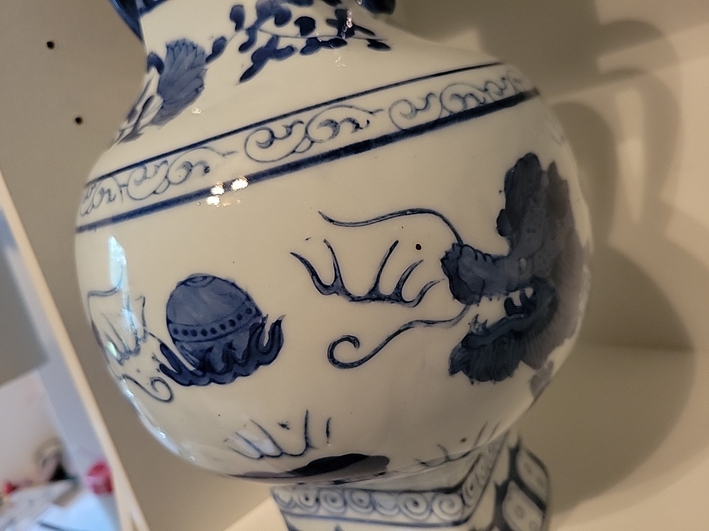 Asian Chinoiserie Vase Dragons Large Three Hands Corp Ceramic Blue White decor