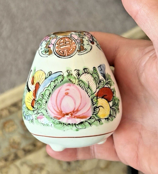 Chinese Nian Qian Zhi Long Miniature Hand Painted Small Porcelain Vase 3″
