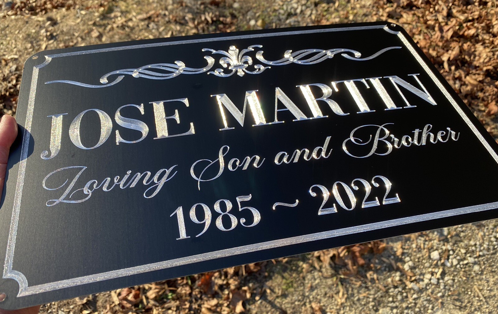 Engraved Custom Memorial Grave Marker Diamond Etched Black Metal Sign 15×9.5