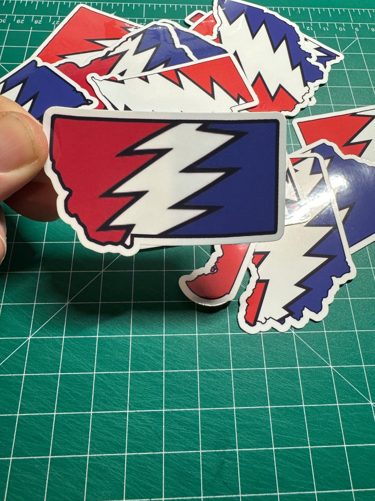 Montana Stealie – Grateful Dead – Laminated Vinyl Sticker 2″x3″
