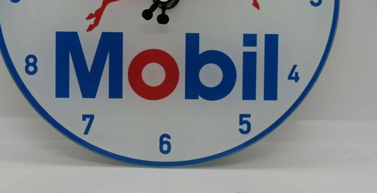 MOBIL 17 CM GLASS CLOCK COLLECTABLE MAN CAVE GARAGE SHED HOME DECOR