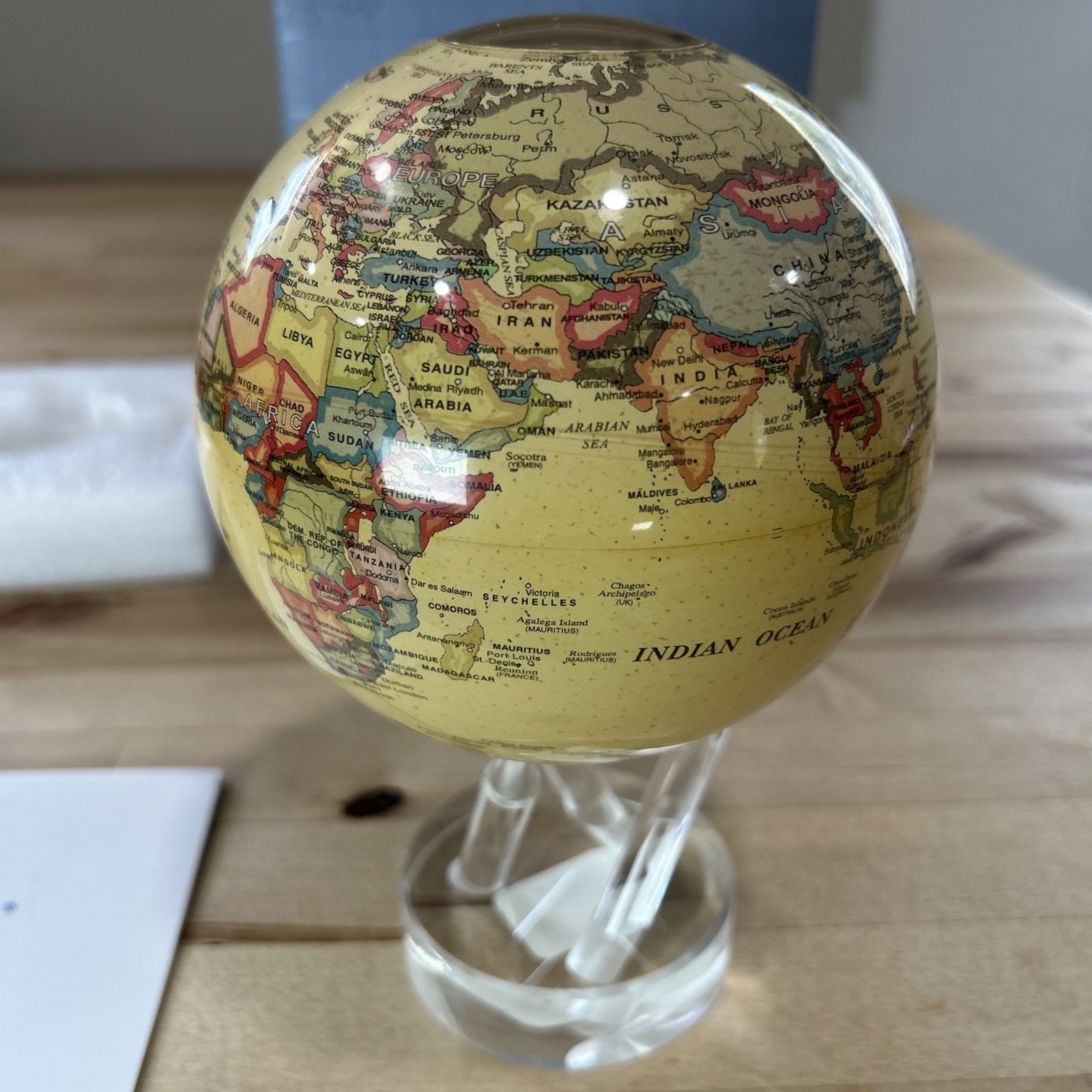 MOVA Rotating Globe W/ 3- Prong Stand New In Box 6 Inch Antique Beige