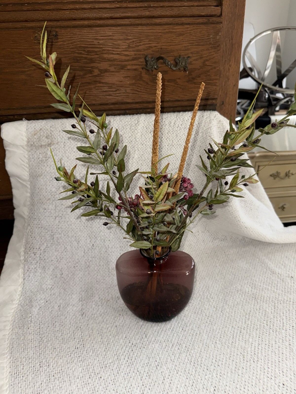 Brown Glass Round Bud Vase Decorative Theme Freestanding Home Decor for Adults